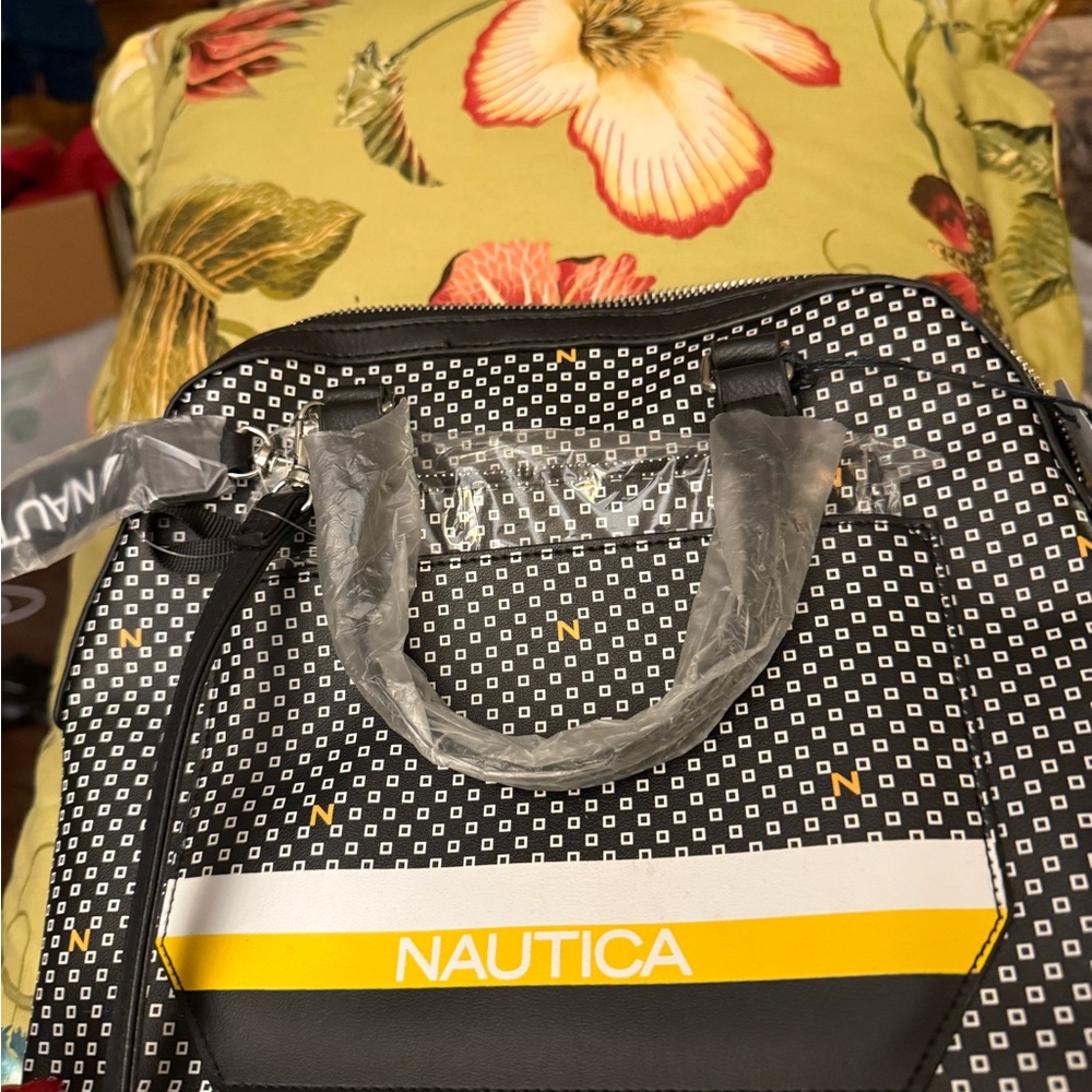 Nautica satchel NWT includes makeup bag
